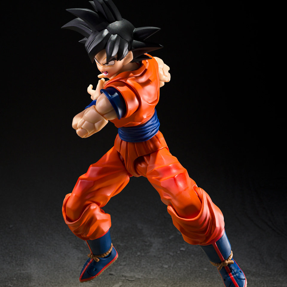 Оригинальная фигурка Bandai SH – обзор и цена Model Kit Vegeta