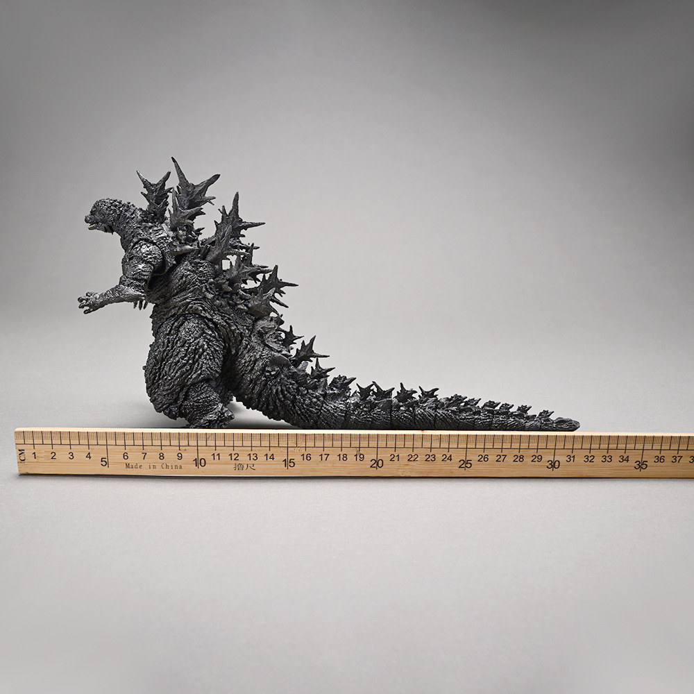 SHM NECA 2023 Фильм Версия 1.0 – обзор и цена Model Kit Kiryu